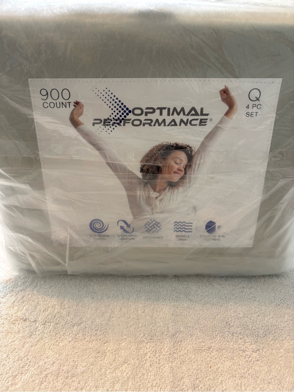 900-Count Queen Sheet Set in White - 4 Piece